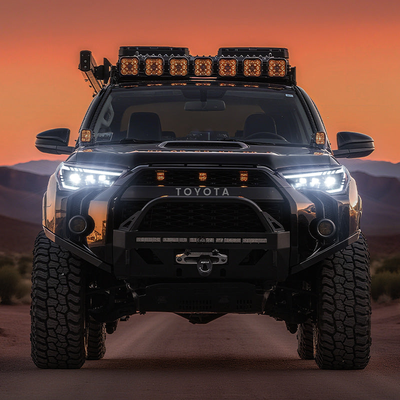 Ultra-bright high beam from LED projector headlights, delivering excellent road visibility.