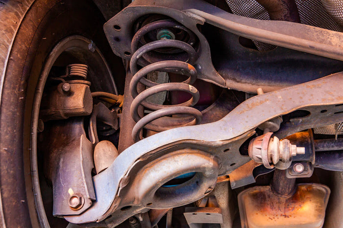 Jeep Death Wobble: Explanations & Fixes