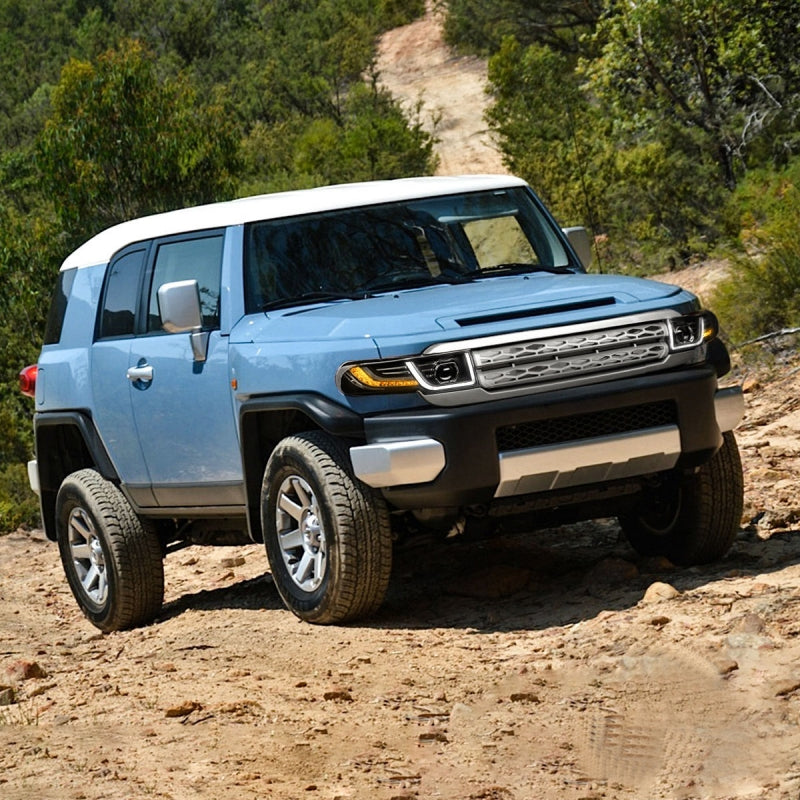 Toyota Fj Cruiser with headlights and grille