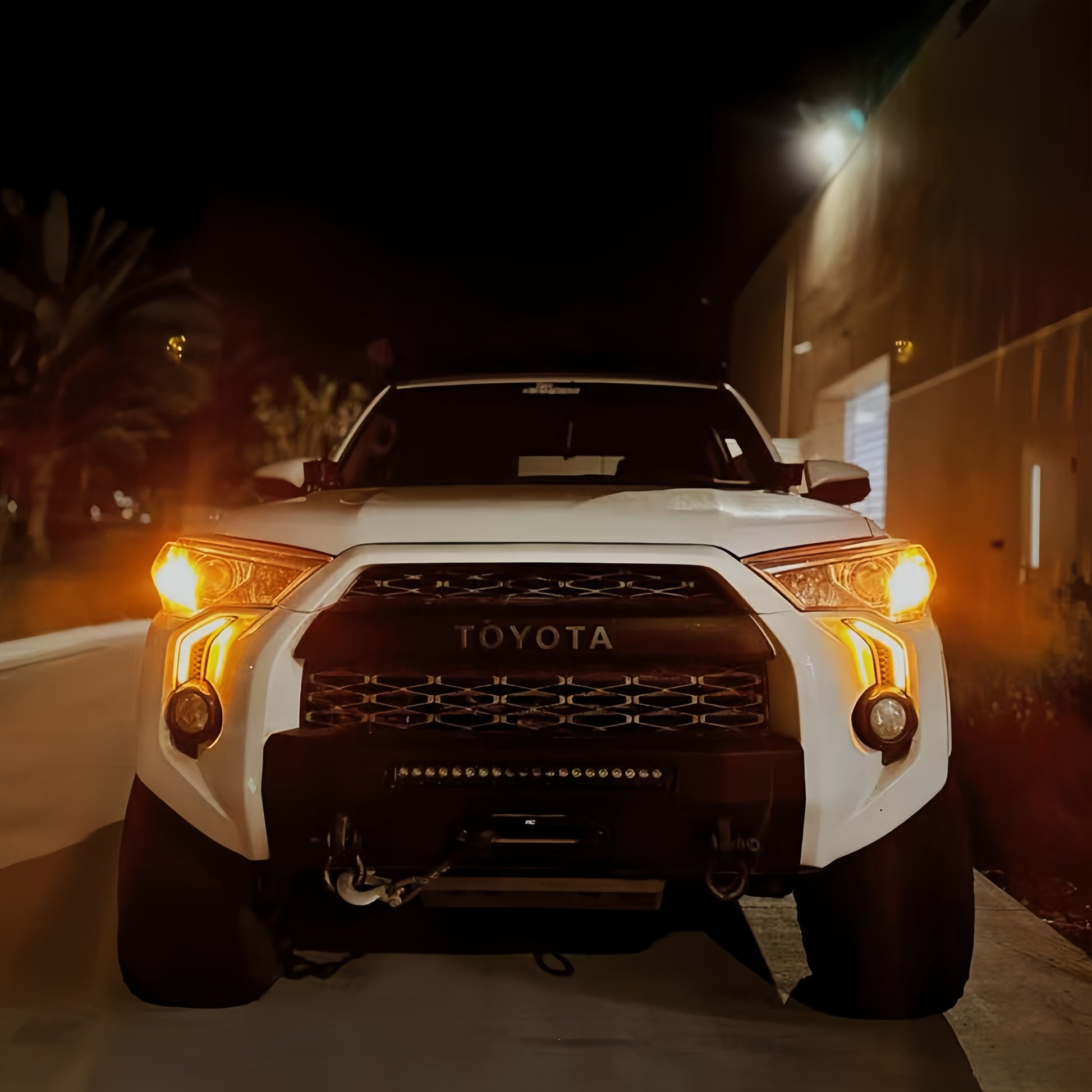 2014-2024 Toyota 4Runner Fang Lights with Turn Signal Lights 2014-2024 Toyota 4Runner Fang Lights with Turn Signal Lights
