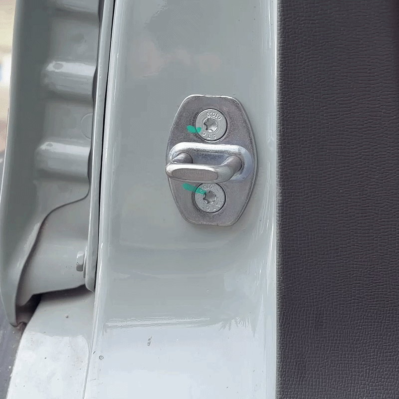 Bronco tube doors southco latch