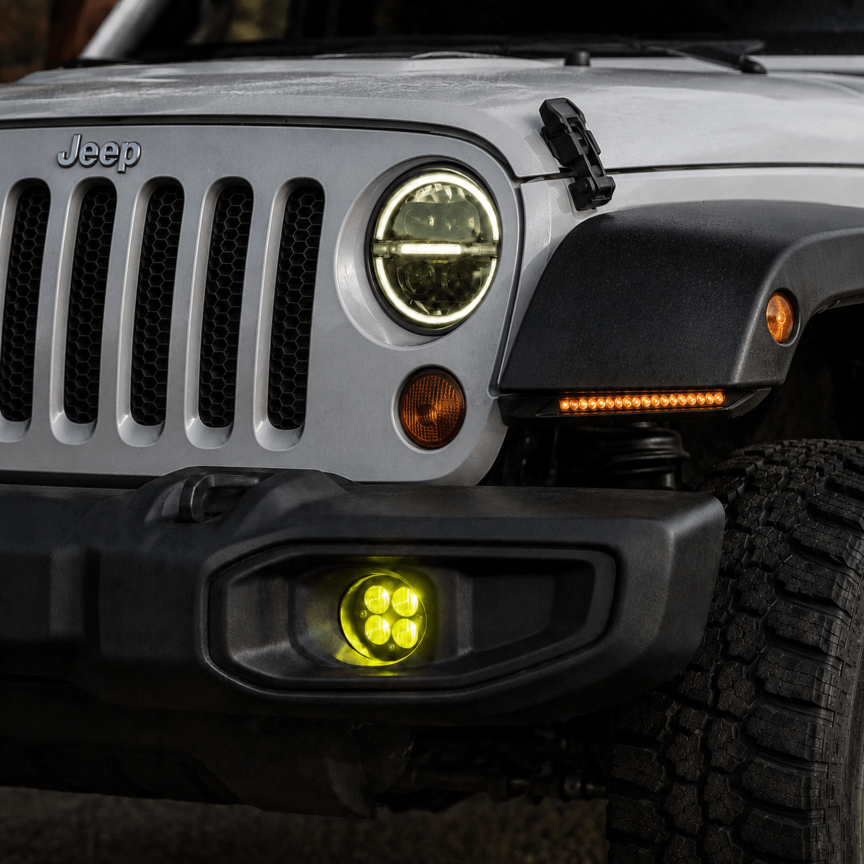 3500K amber Jeep LED fog lights with 80 degree wide beam