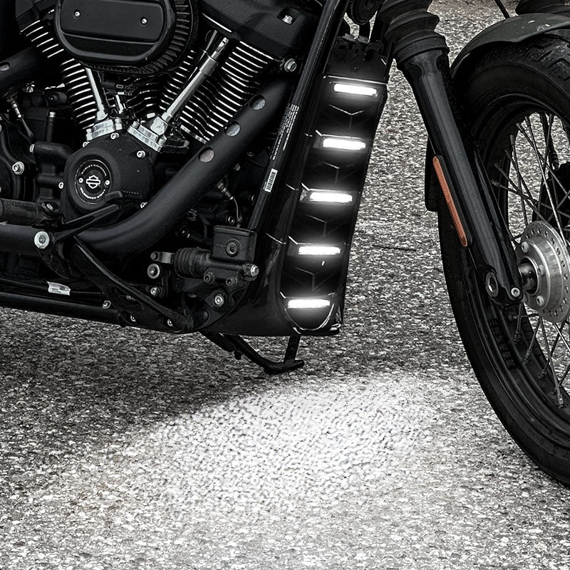 Premium Integrated Kit with LED lighting for Harley Chin Spoiler / Radiator Guard – 2018‑2022 Softail