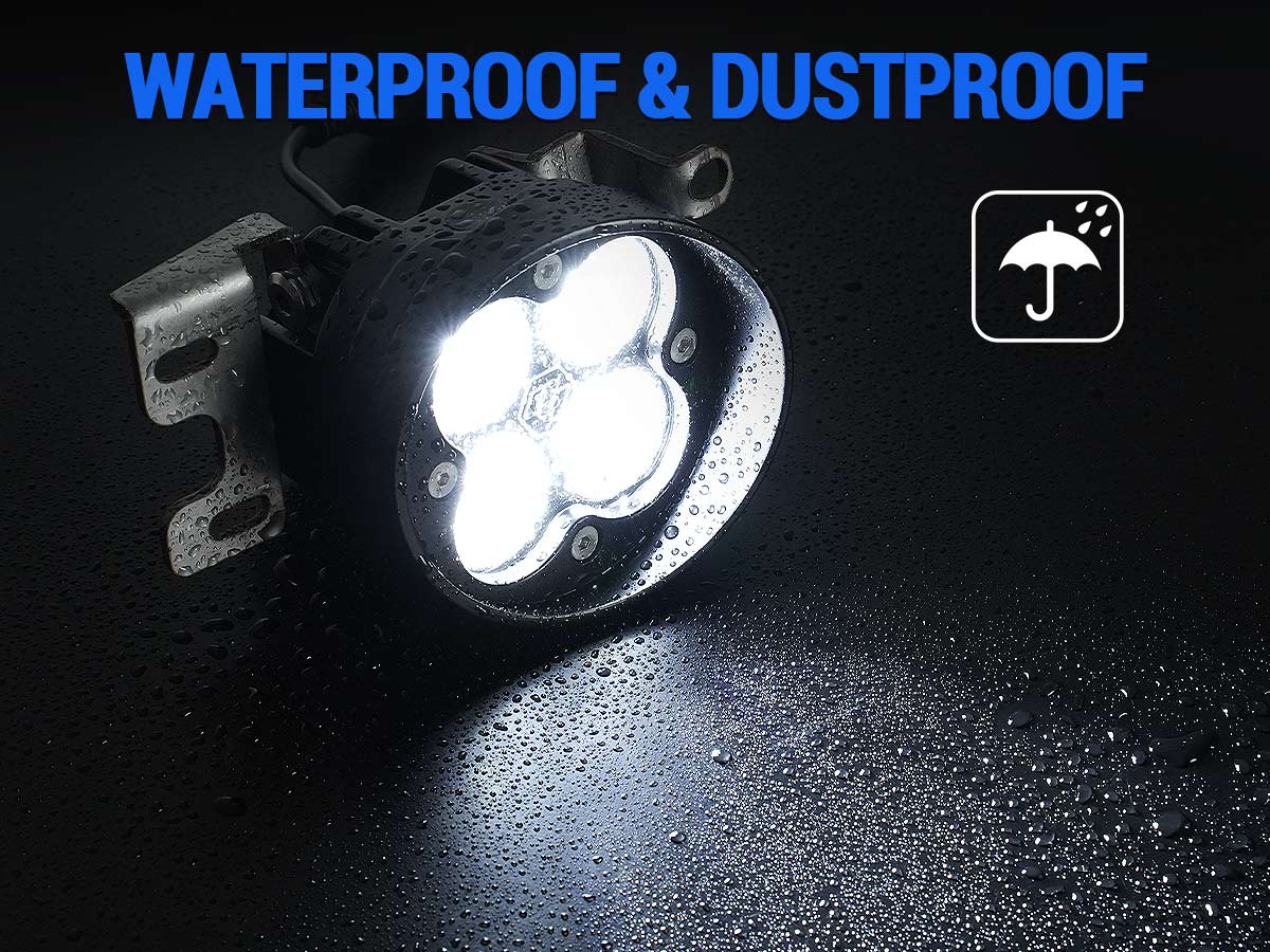 One-piece aluminum housing LED fog lights for 2016–2023 Toyota Tacoma with IP68 waterproof rating and fast heat dissipation for long lifespan