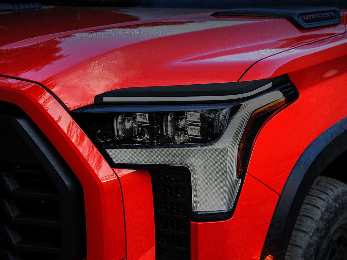 Sequential amber turn signal effect on Tundra DRLs