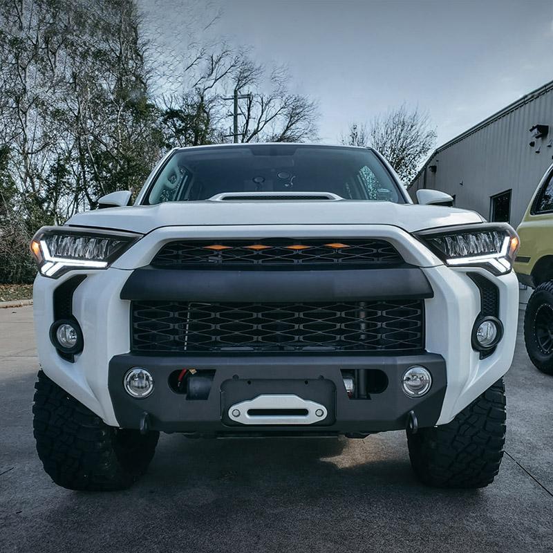 Shark Teeth Style LED Headlight With Dynamic DRL For 2014-2020 Toyota 4Runner